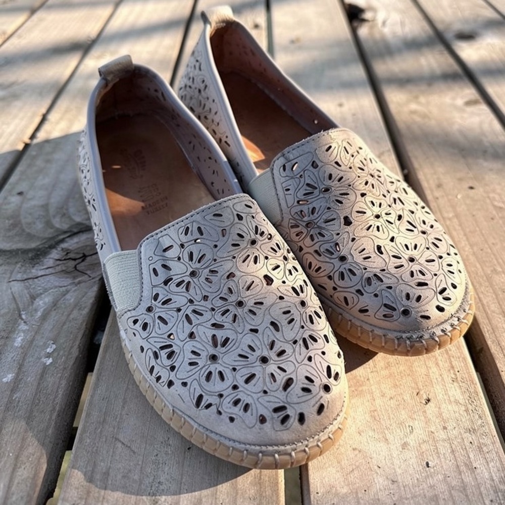 Spring Step Jookin laser-cut leather slip-Ons